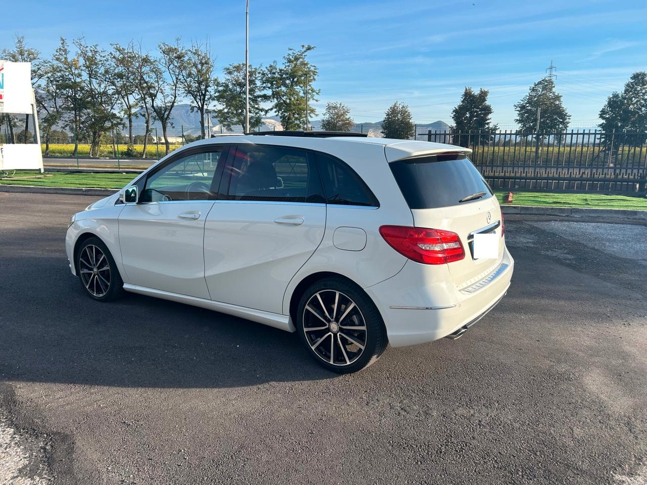 Mercedes-benz B 180 CDI BlueEFFICIENCY Premium ok neopatentati