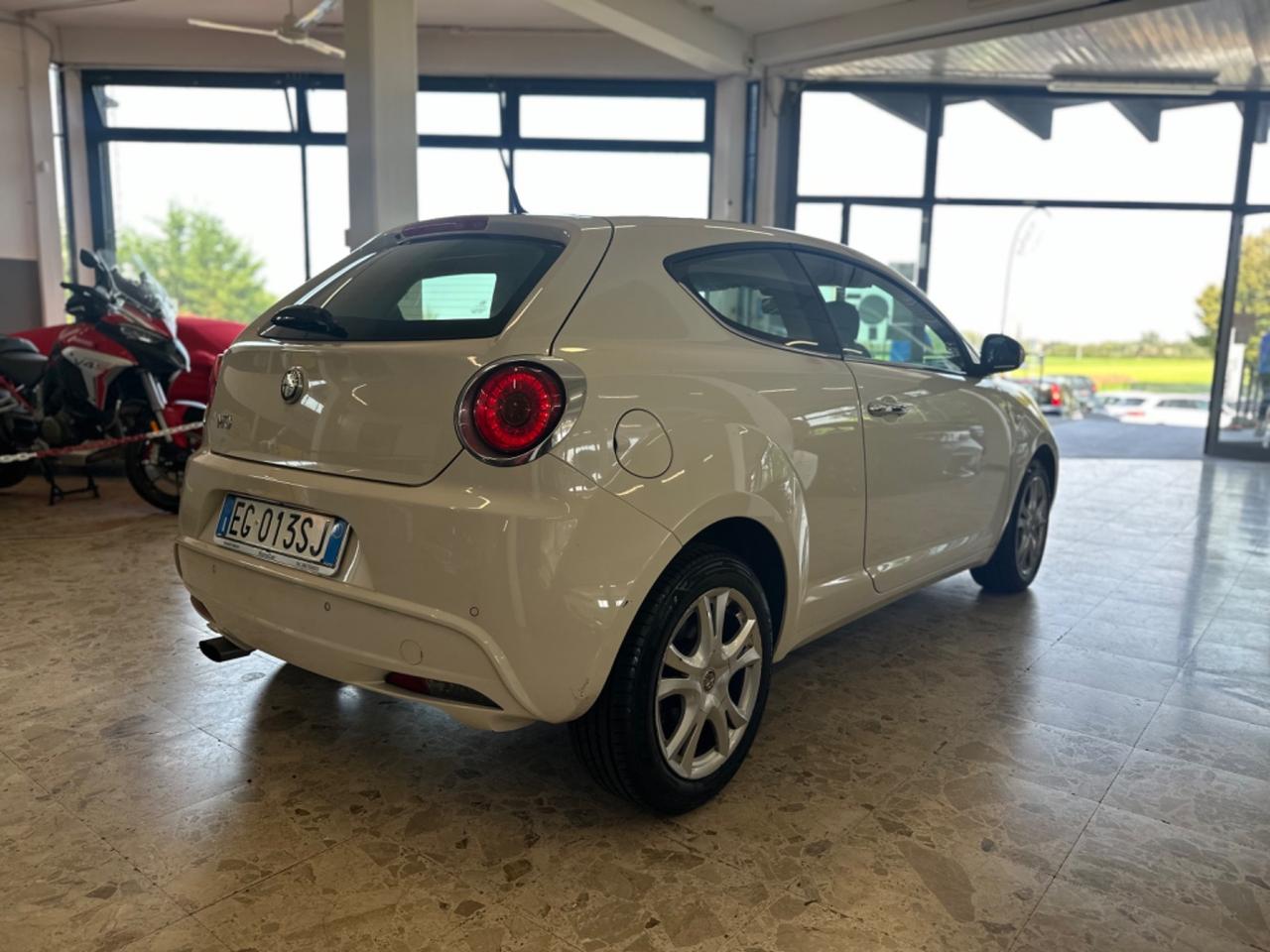 Alfa Romeo MiTo 1.4 78 CV Progression 06/2011 Neopatentati