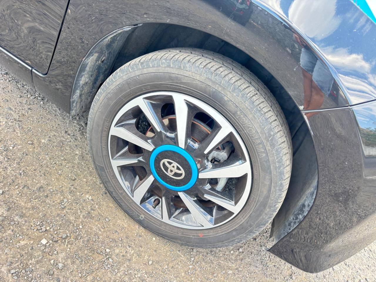 Toyota Aygo Connect 1.0 VVT-i 72 CV 5 porte x-clusiv