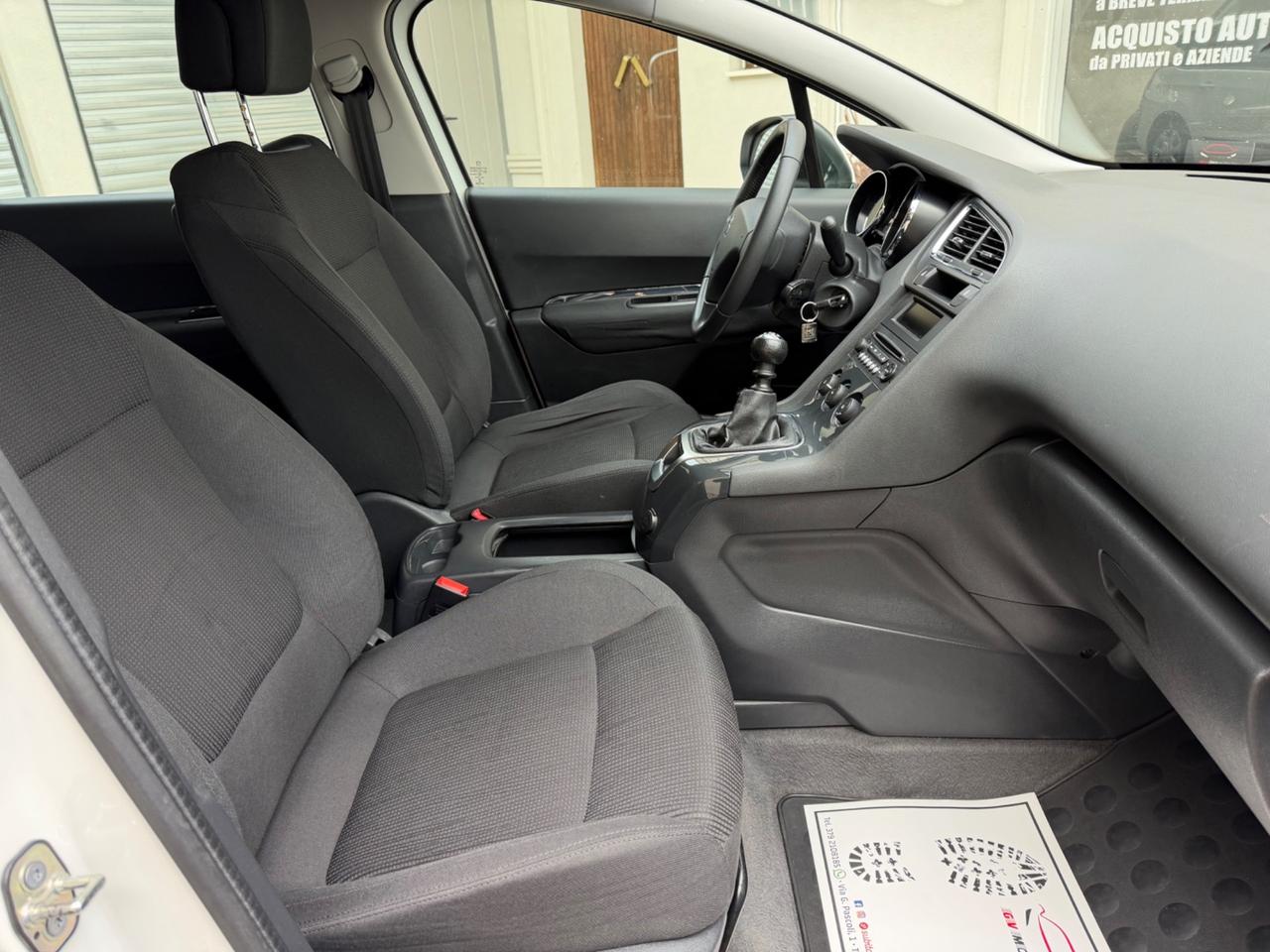 Peugeot 5008 1.6 HDi 115CV - 7 POSTI