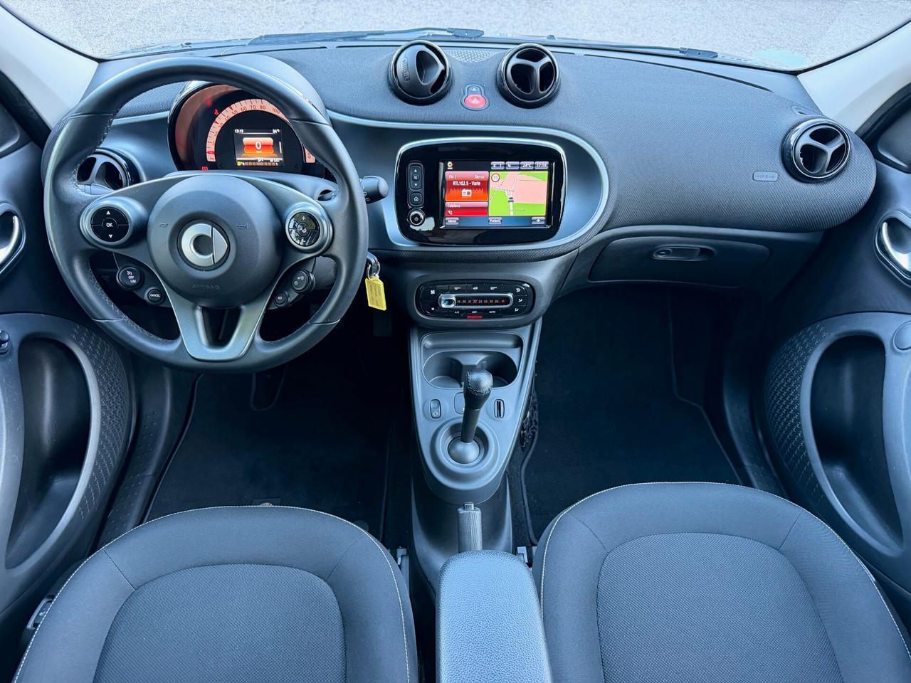 Smart ForFour 90 0.9 Turbo twinamic Passion LED