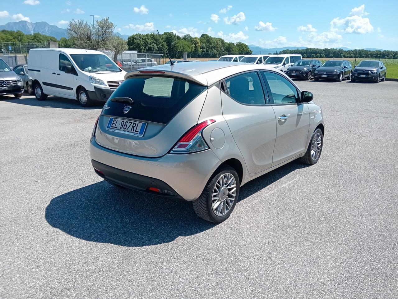Lancia Ypsilon 0.9 85cv 5p. Gold OK NEOPATENTATI