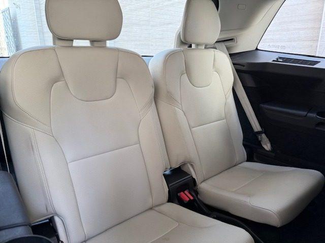 VOLVO XC90 D5 AWD Geartronic 7 posti Momentum