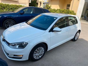 Volkswagen Golf Plus 1.6 TDI Comfortline ADATTA AI NEOPATENTATI