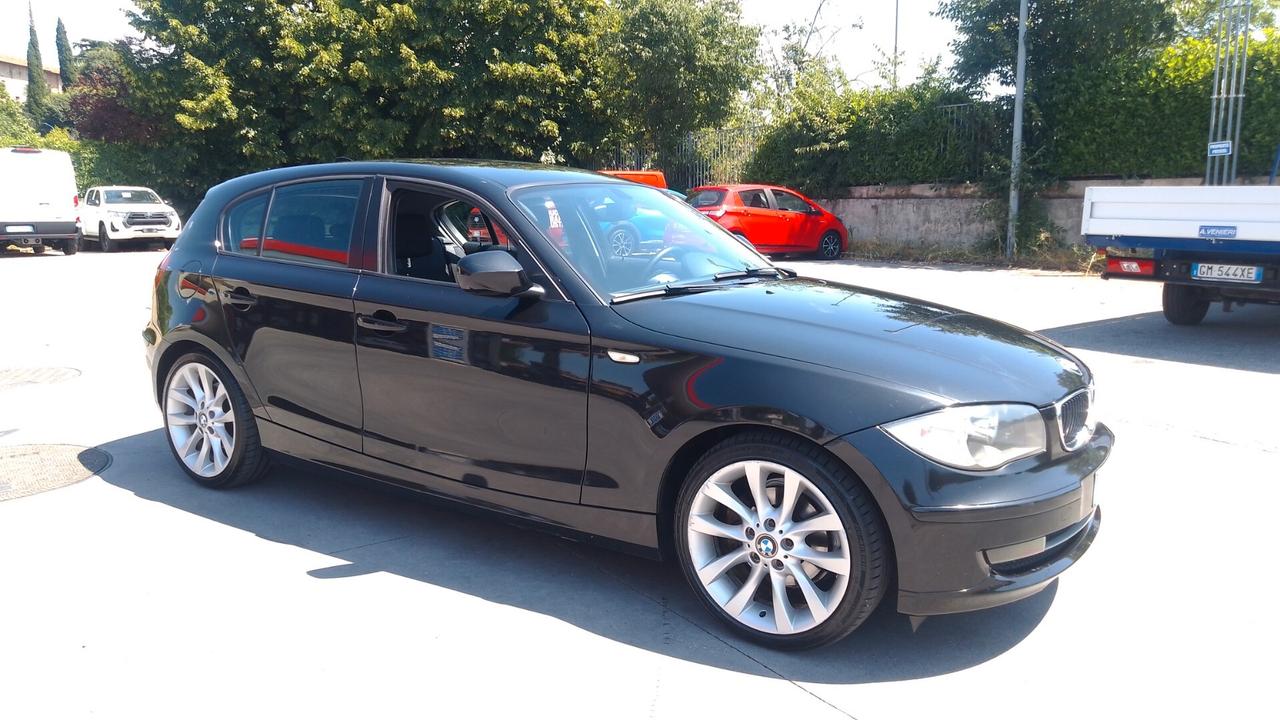 Bmw 118 D 5 P ATTIVA 2010 EURO 5 A DPF