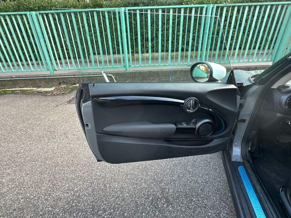 Mini Cooper SE 3p Classic auto