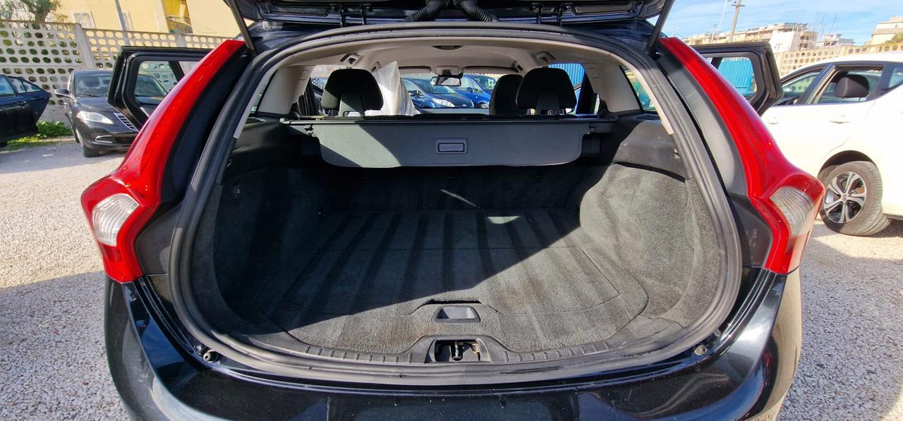 Volvo V60 D3 Geartronic Summum 2012 CRONO CASA MADRE