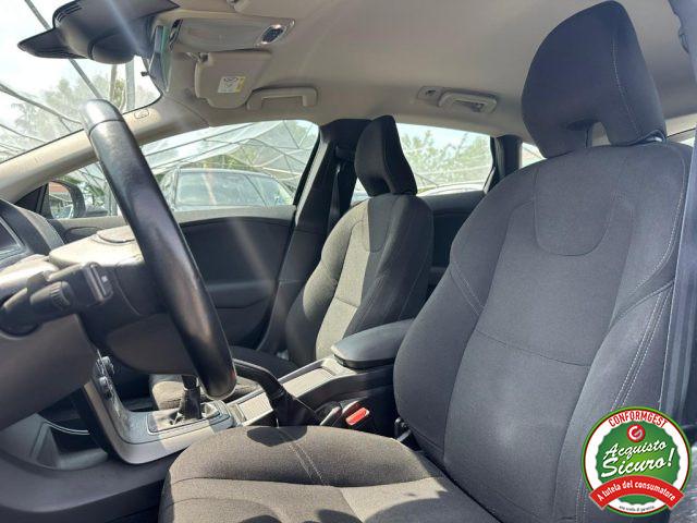 VOLVO V40 D2 Business