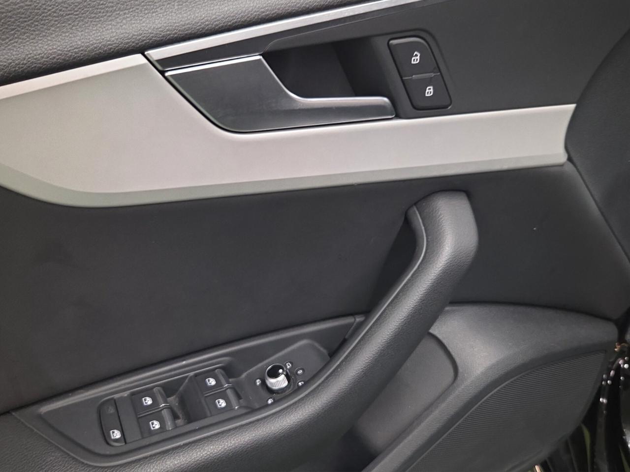 Audi A4 Avant 45 TFSI quattro S tronic line edition