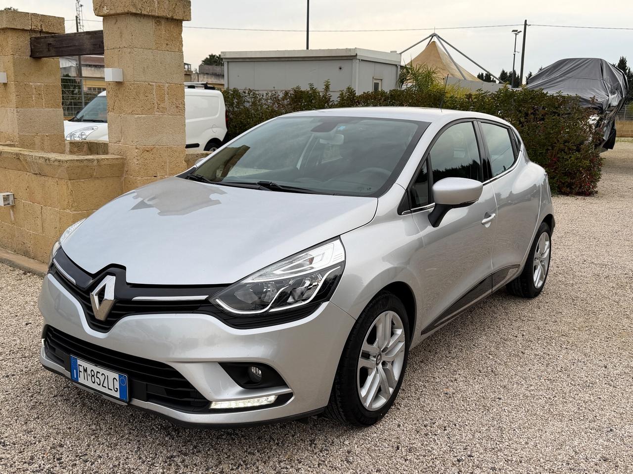 Renault Clio dCi 8V 75 CV 5 porte Moschino Intens