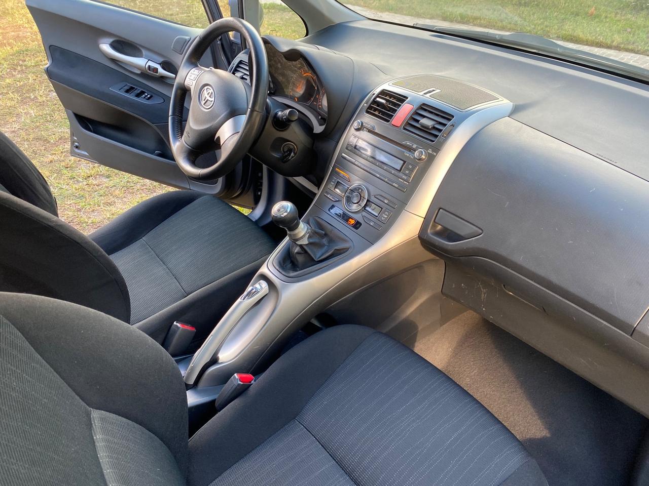 Toyota Auris 1.4 D-4D 5 porte Sol MY'08