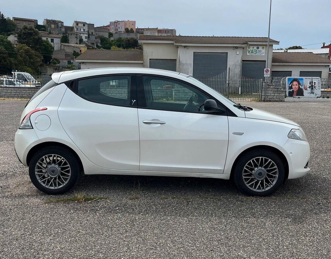 Lancia Ypsilon 1.3 MJT 16V 95 CV 5 porte S&S Platinum