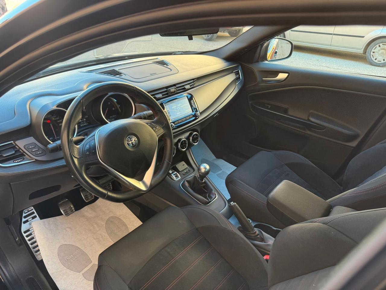 Alfa Romeo Giulietta 1.6 JTDm 120 CV veloce Carbon Look