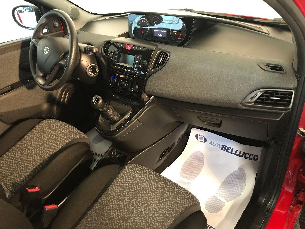 LANCIA Ypsilon 1.0 5p. Hybrid Silver