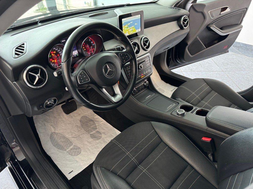 Mercedes-Benz CLA 200 d S.W. Automatic Sport Edition Cerchi 18"