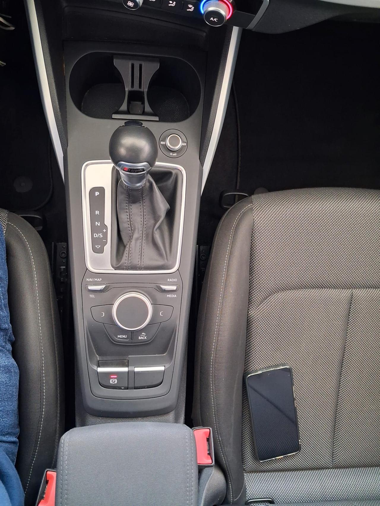 Audi Q2 30 TDI S tronic Business Design