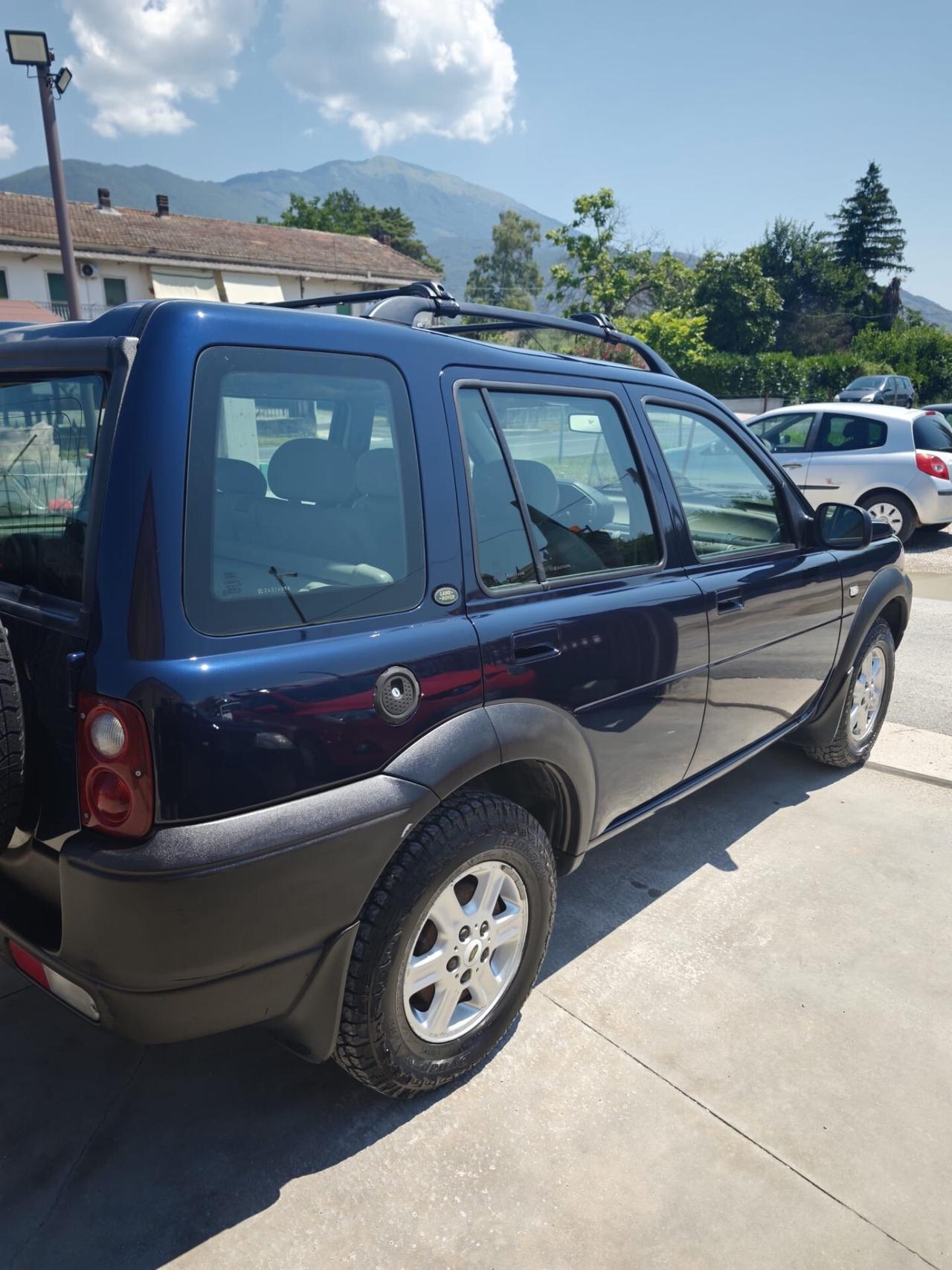 Land Rover Freelander 2.0 Td4 16V 4x4 con gancio traino omologato