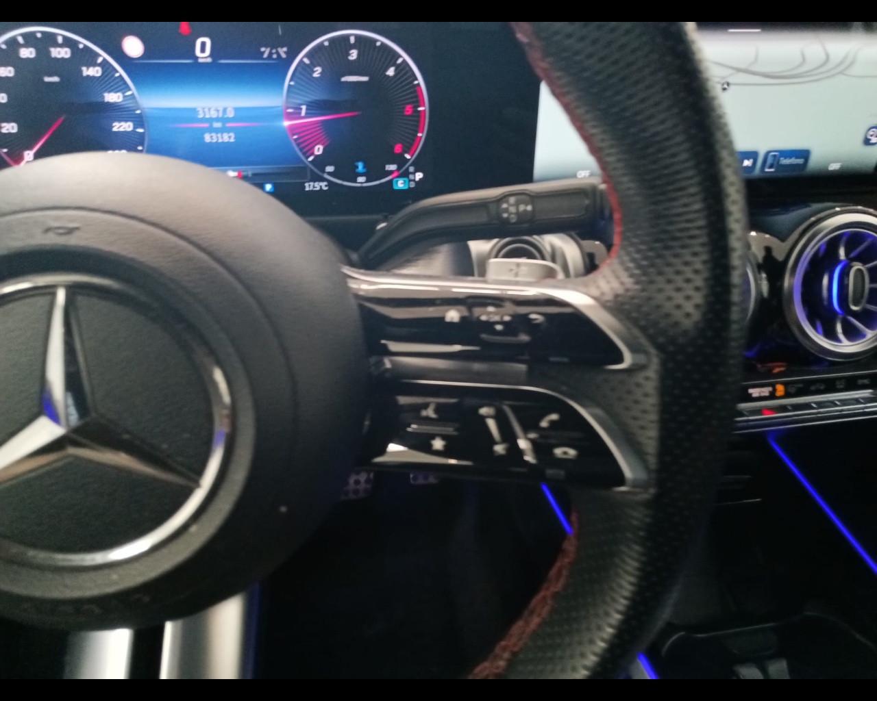Mercedes-Benz GLB - X247 2023 - GLB 200 d AMG Line Premium auto