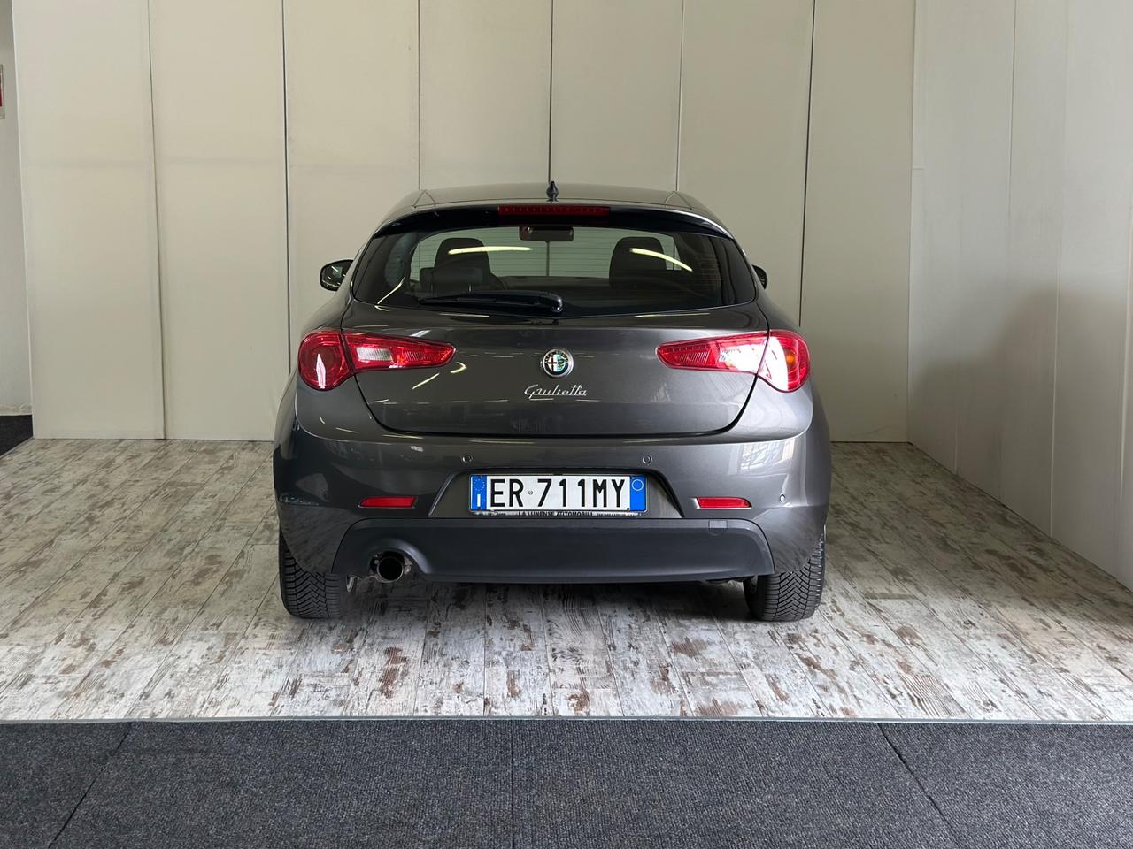 Alfa Romeo Giulietta 1.4 GPL Distinctive Ok Neopatentati