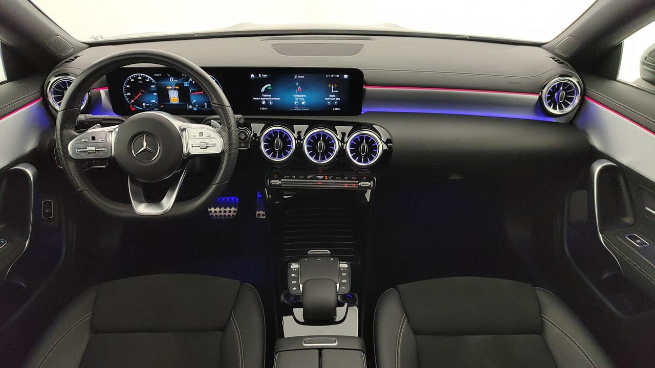 Mercedes-Benz CLA Coupe 200 d Premium auto