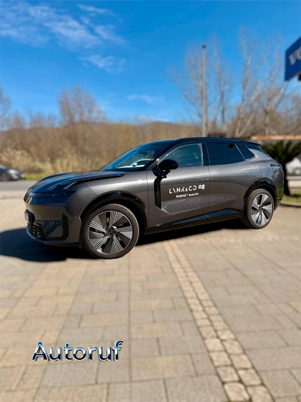 Lynk&co 08 - 1.5 Plug in Hybrid 345 CV