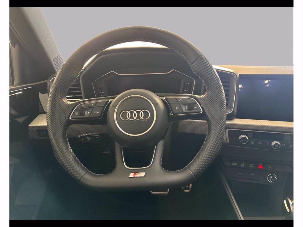 AUDI A1 sportback 40 2.0 tfsi identity black 207cv s-tronic del 2025