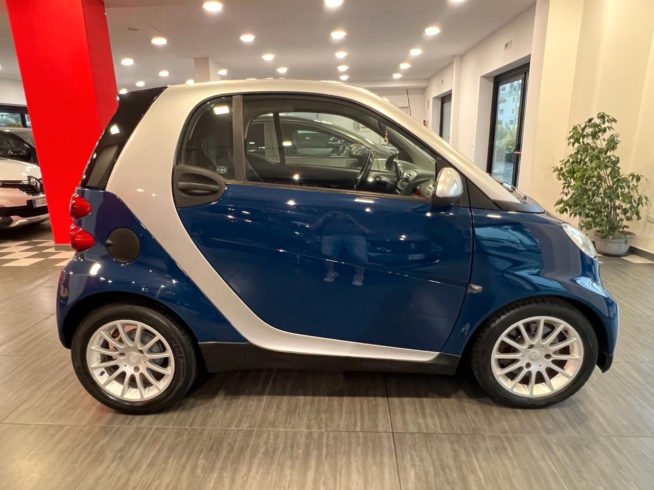 Smart ForTwo 1000 52 kW Auto. coupé passion