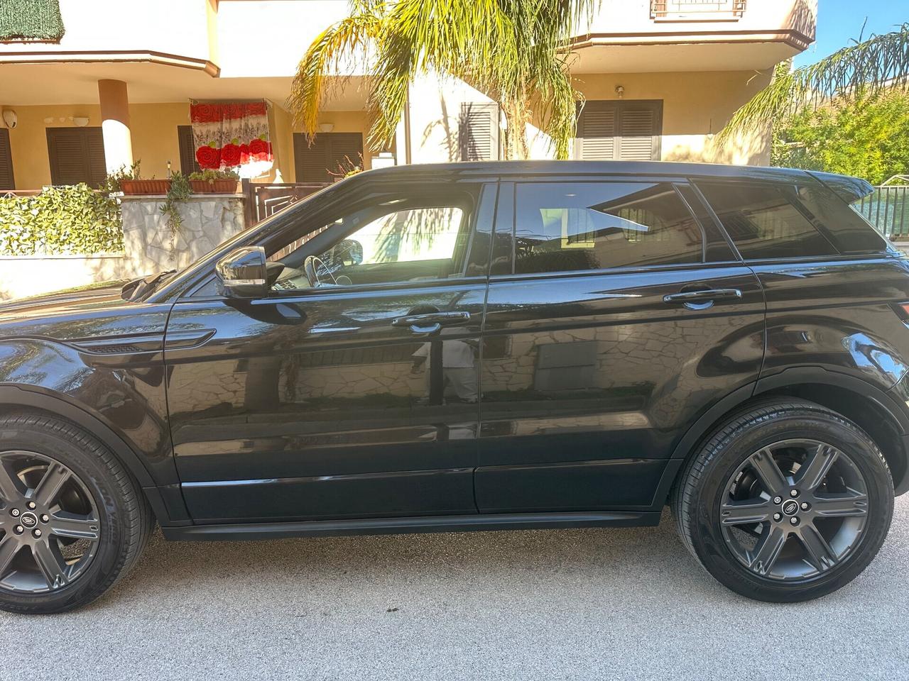 Land Rover Range Evoque 2.2 TD4 5p. Dynamic