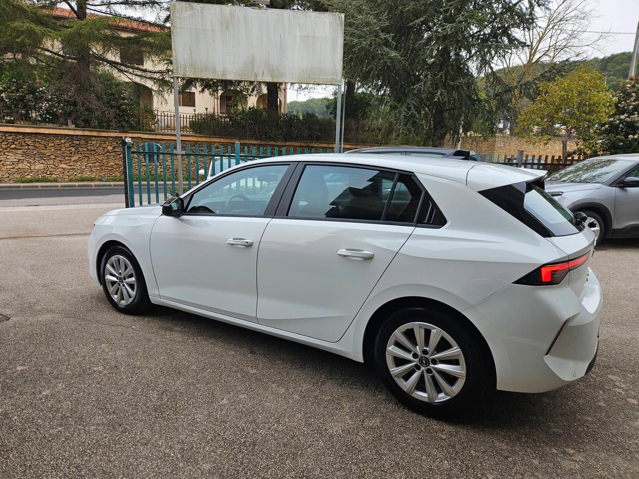 Opel Astra 1.5 Turbo Diesel 130 CV Business Elegance