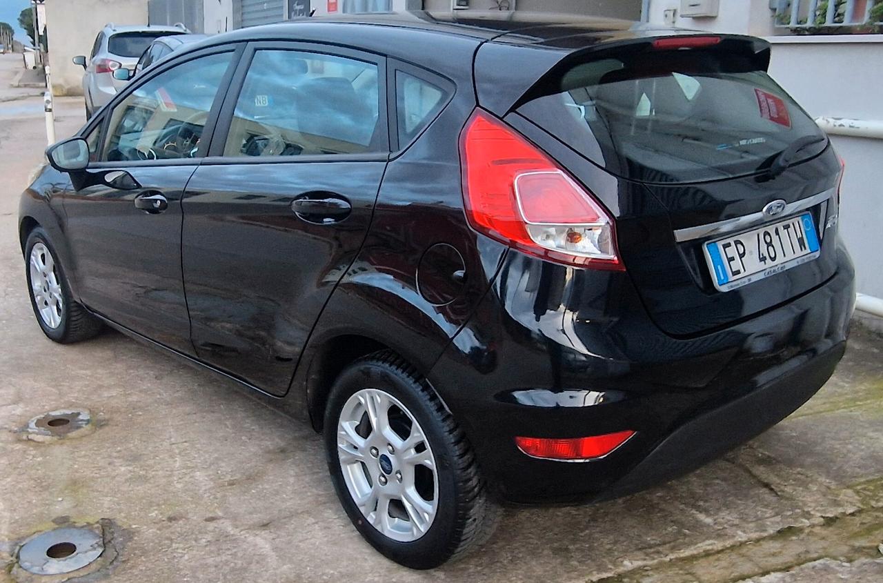 Ford Fiesta 1.4 5 porte Bz.- GPL Titanium