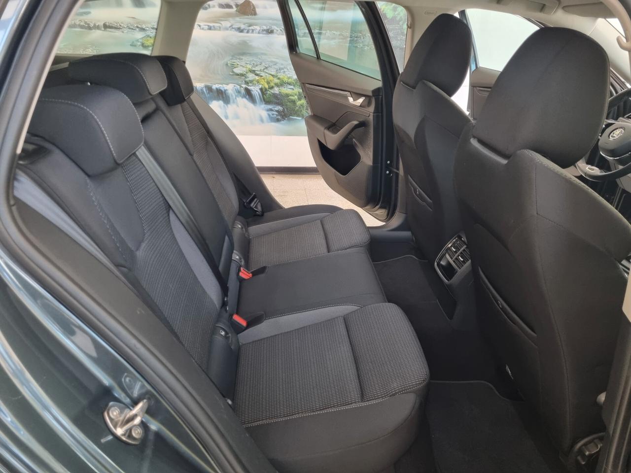 Skoda Octavia 1.5 G-TEC DSG Wagon FULL LED, NAVI