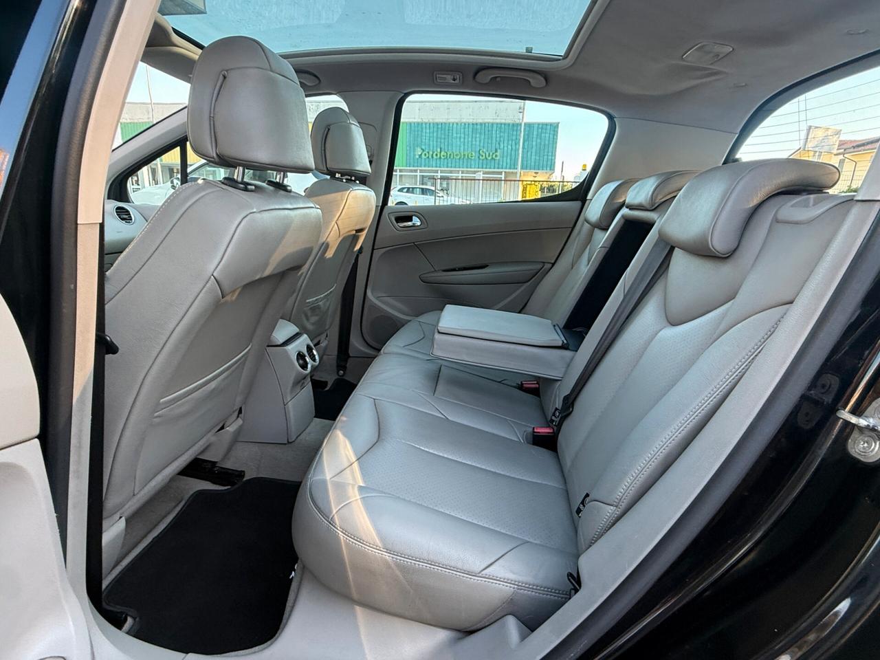 Peugeot 308 1.6 HDi 110CV 5p. Premium (5 Marce)