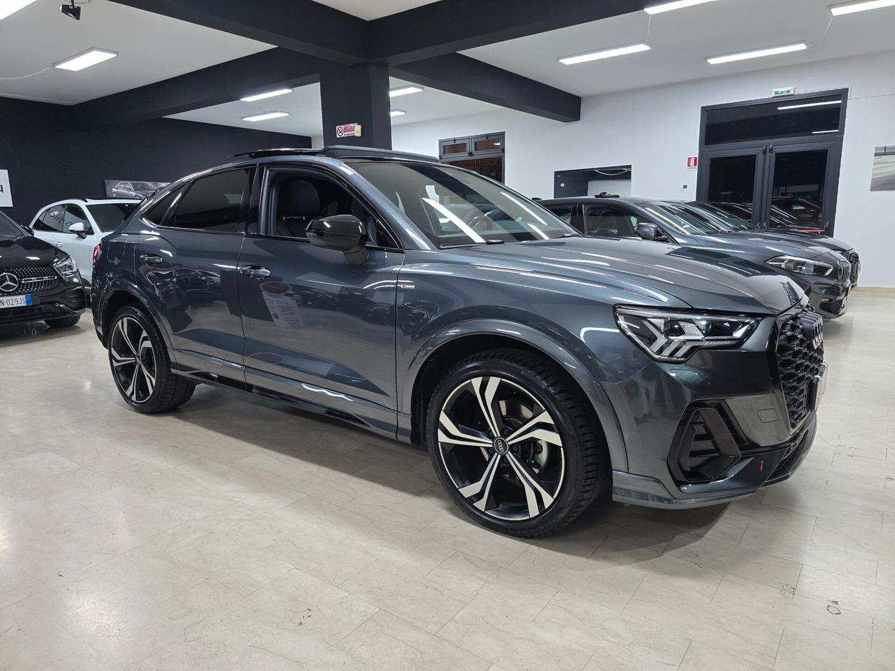 Audi Q3 SPB 35 TDI S tronic line (Tetto)