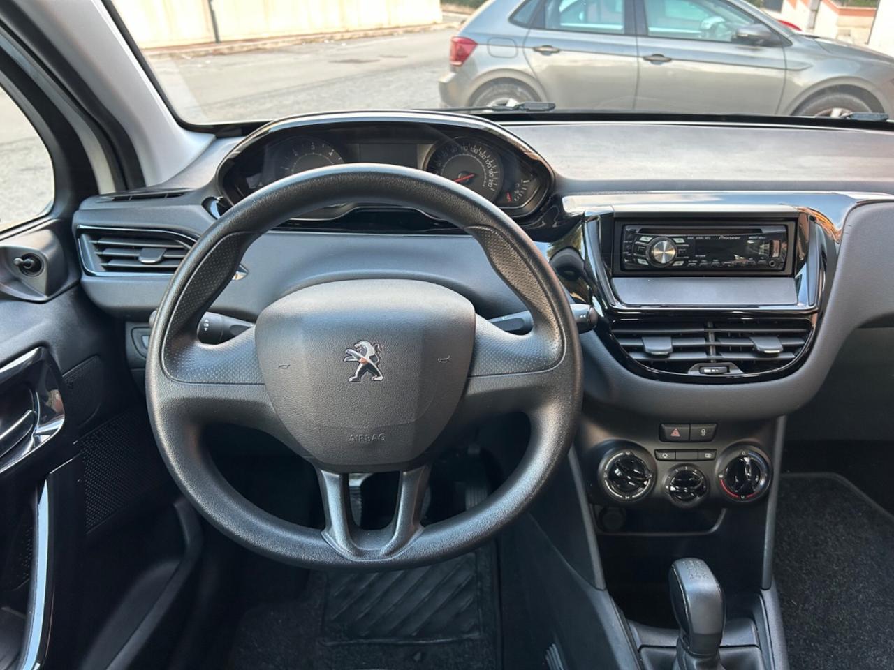 Peugeot 208 1.4 HDi ideale per neo patentati