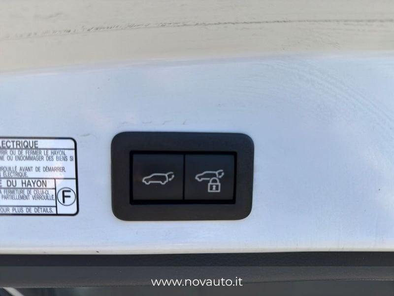 Toyota Corolla Cross 2.0H (197 CV) E-CVT Lounge Light 4WD