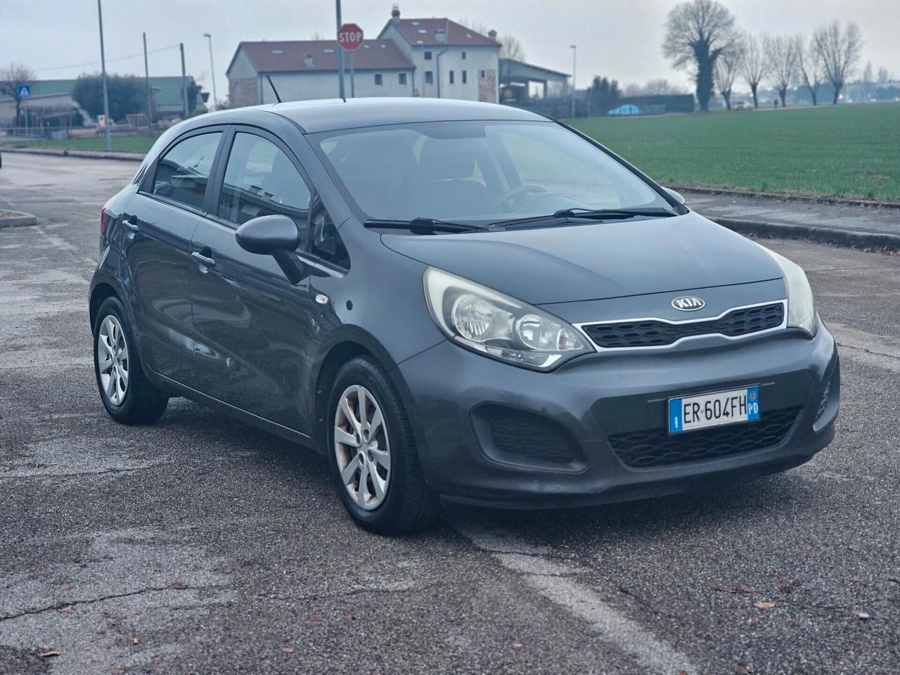 Kia Rio 1.2 BENZINA UNICO PROPRIETARIO ANNO 2013 OK PER NEOPATENTATI