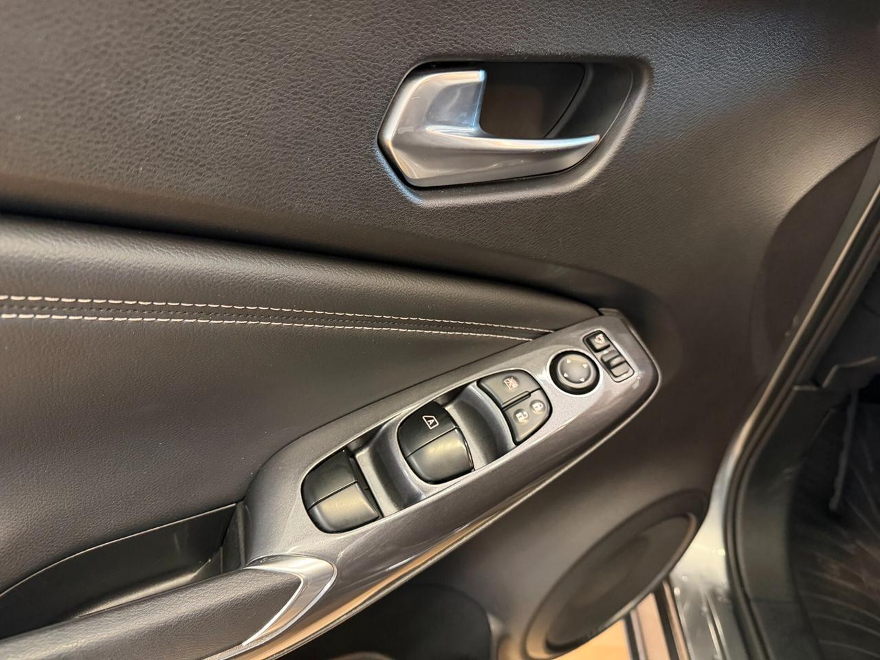 Nissan Juke 1.0 DIG-T 114 CV Tekna