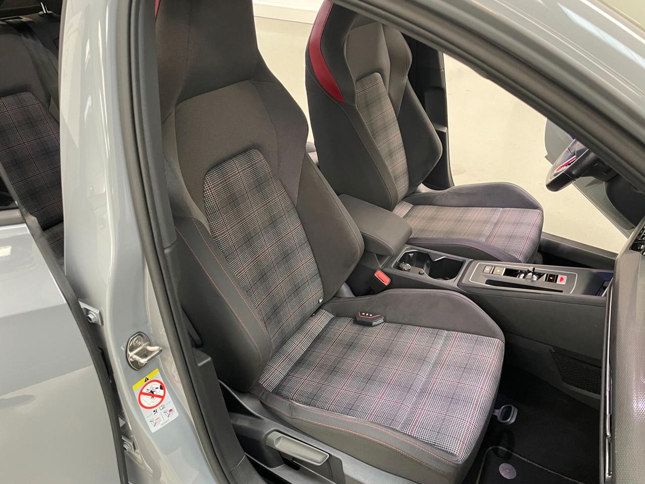 Volkswagen Golf 2.0 TSI 245CV GTI DSG