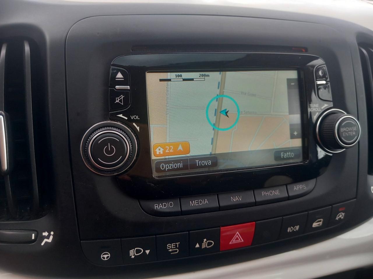 Fiat 500L 1.3 Multijet 95 CV Trekking TETTO NAVI RETROCAMERA SENSORI R 17 AUTOMATICA F 1 AL VOLANTE