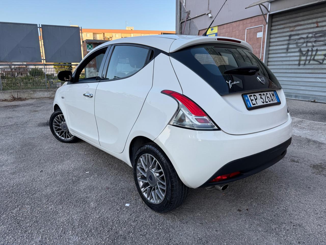 Lancia Ypsilon 1.2 GPL Ecochic Platinum Full Immacolata