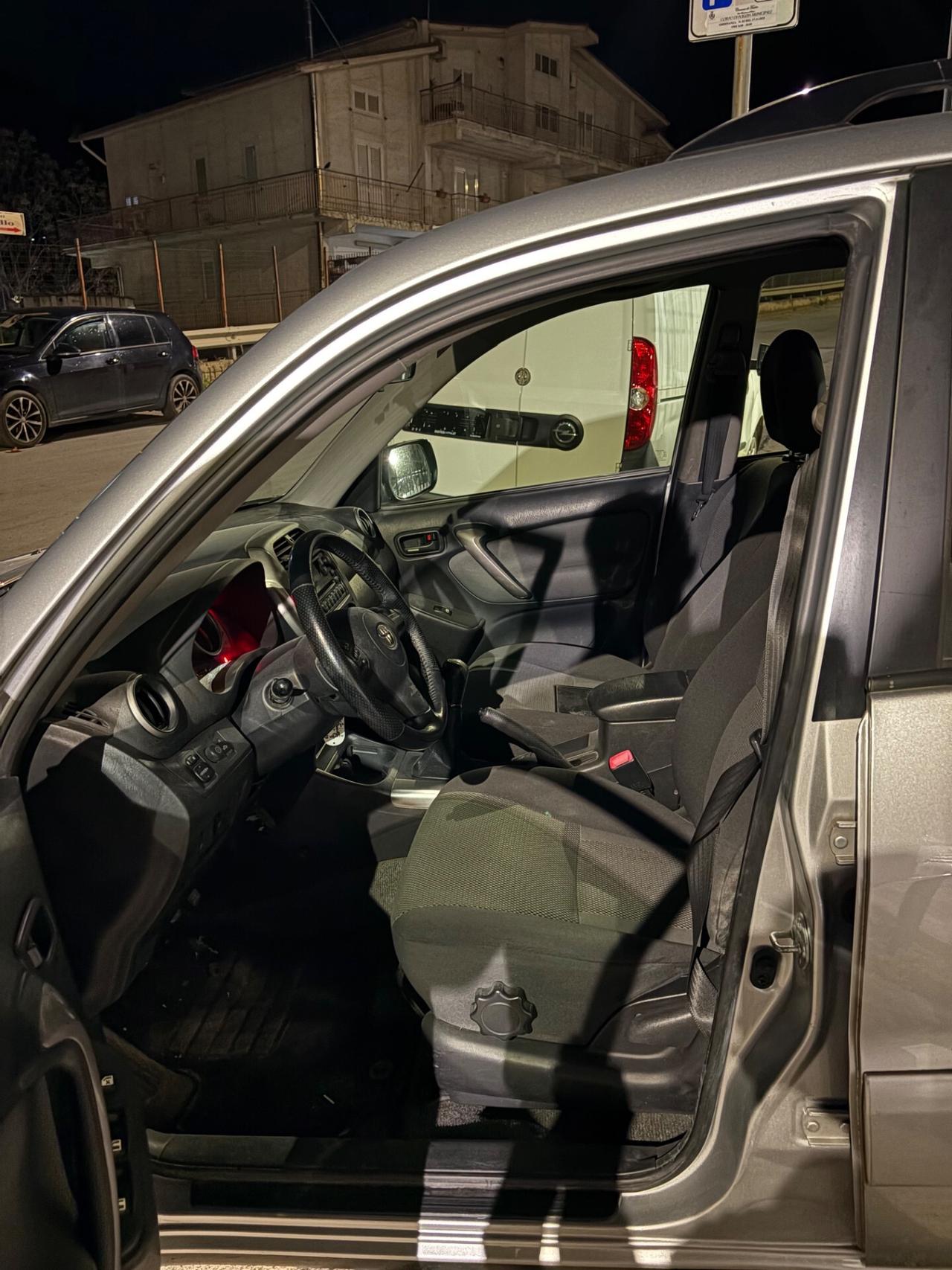 Toyota RAV 4 TRAZIONE INTEGRALE INTROVABILE