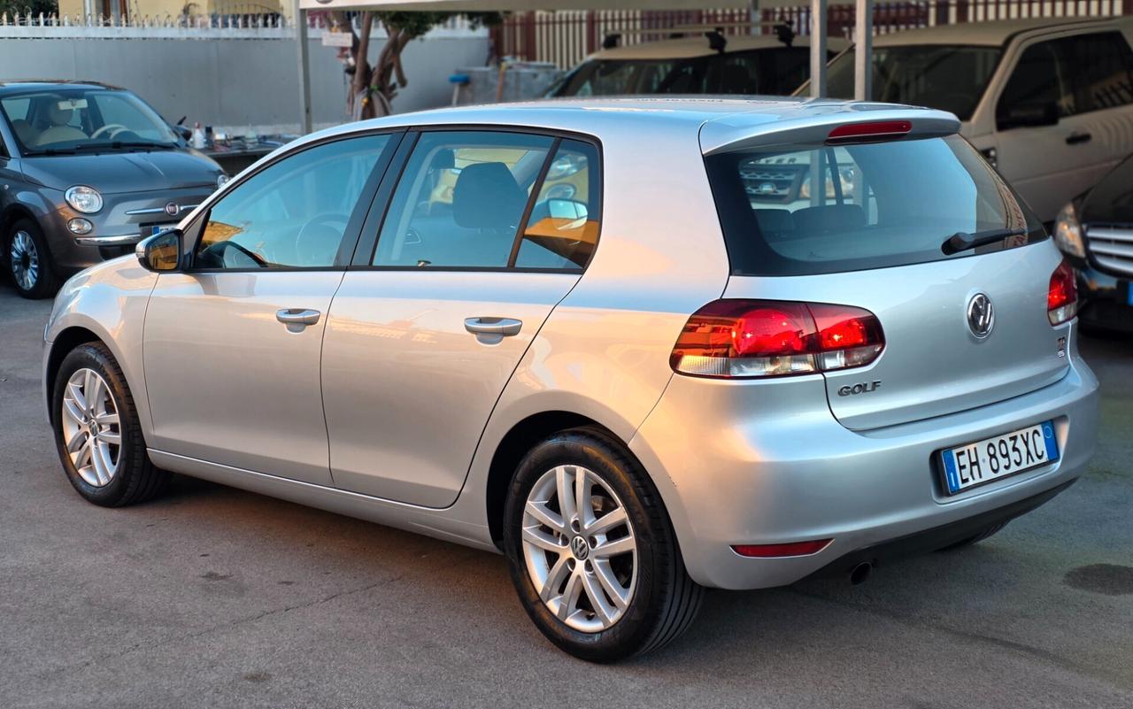 Volkswagen Golf 1.6 TDI DPF DSG 5p. Highline