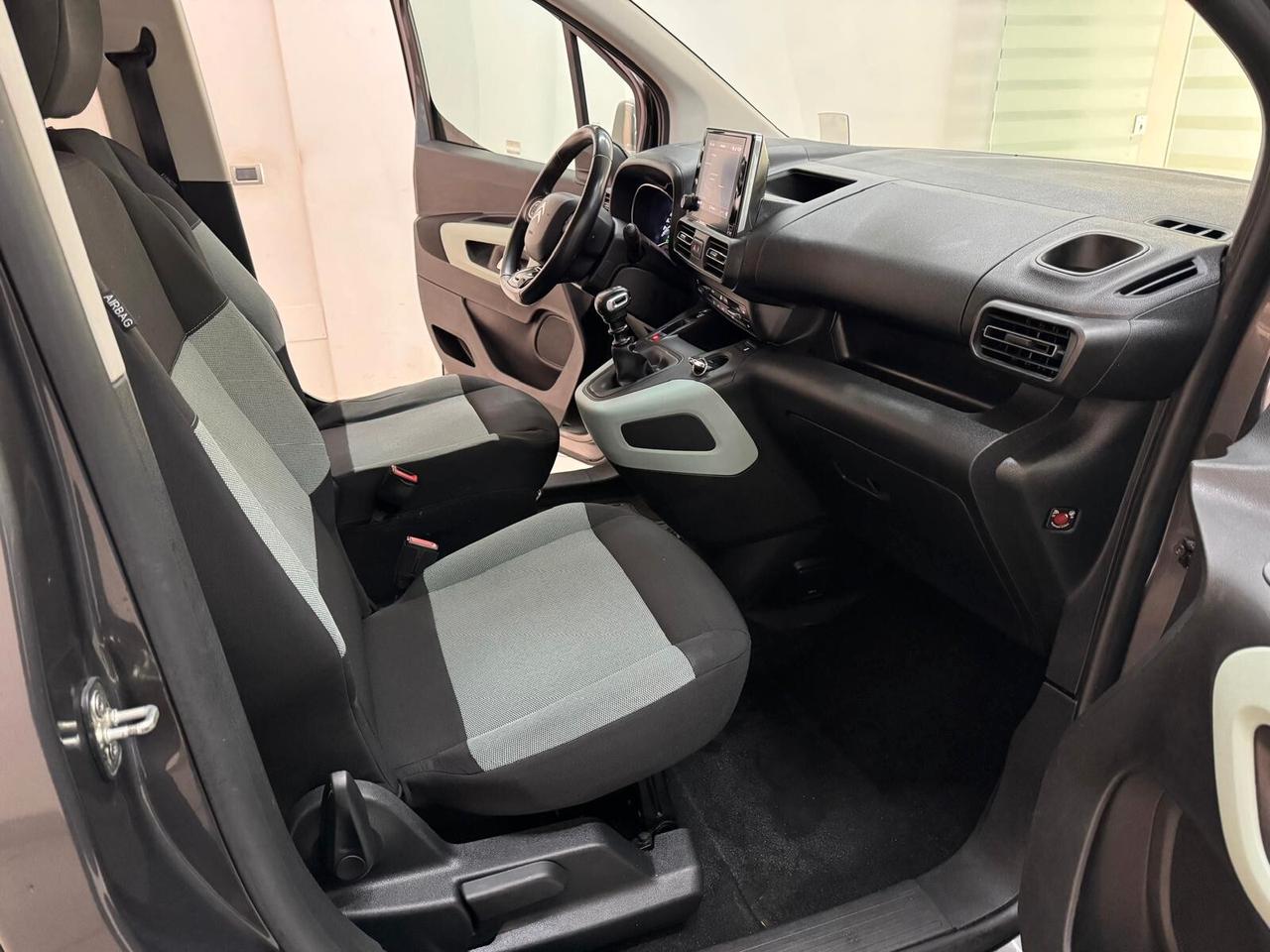 Citroen Berlingo XL 1.5 Diesel 130/cv 7 POSTI Shine