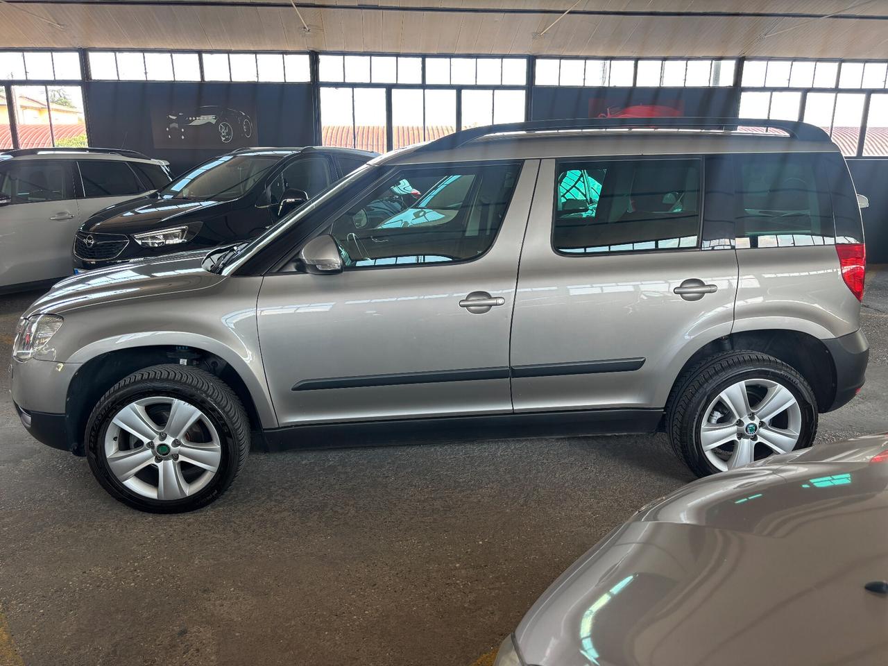 Skoda Yeti 1.2 TSI DSG 77KW 105CV Ambition AUTOMATICA