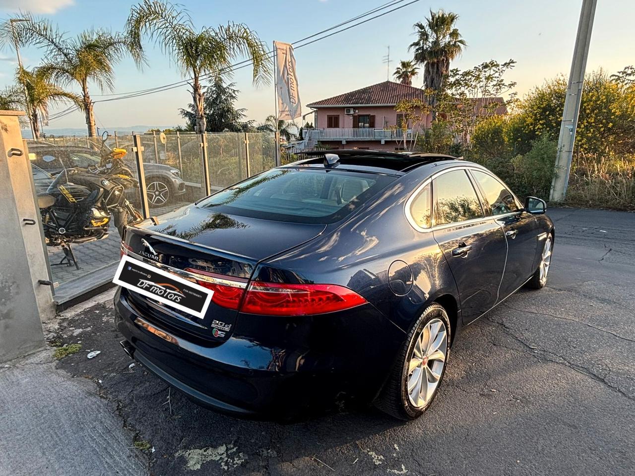 Jaguar XF 2.0 AWD 180 CV