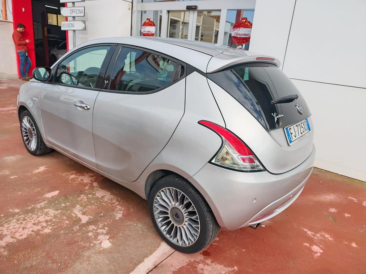 Lancia Ypsilon 1.3 MJT 16V 95 CV 5 porte S&S Gold