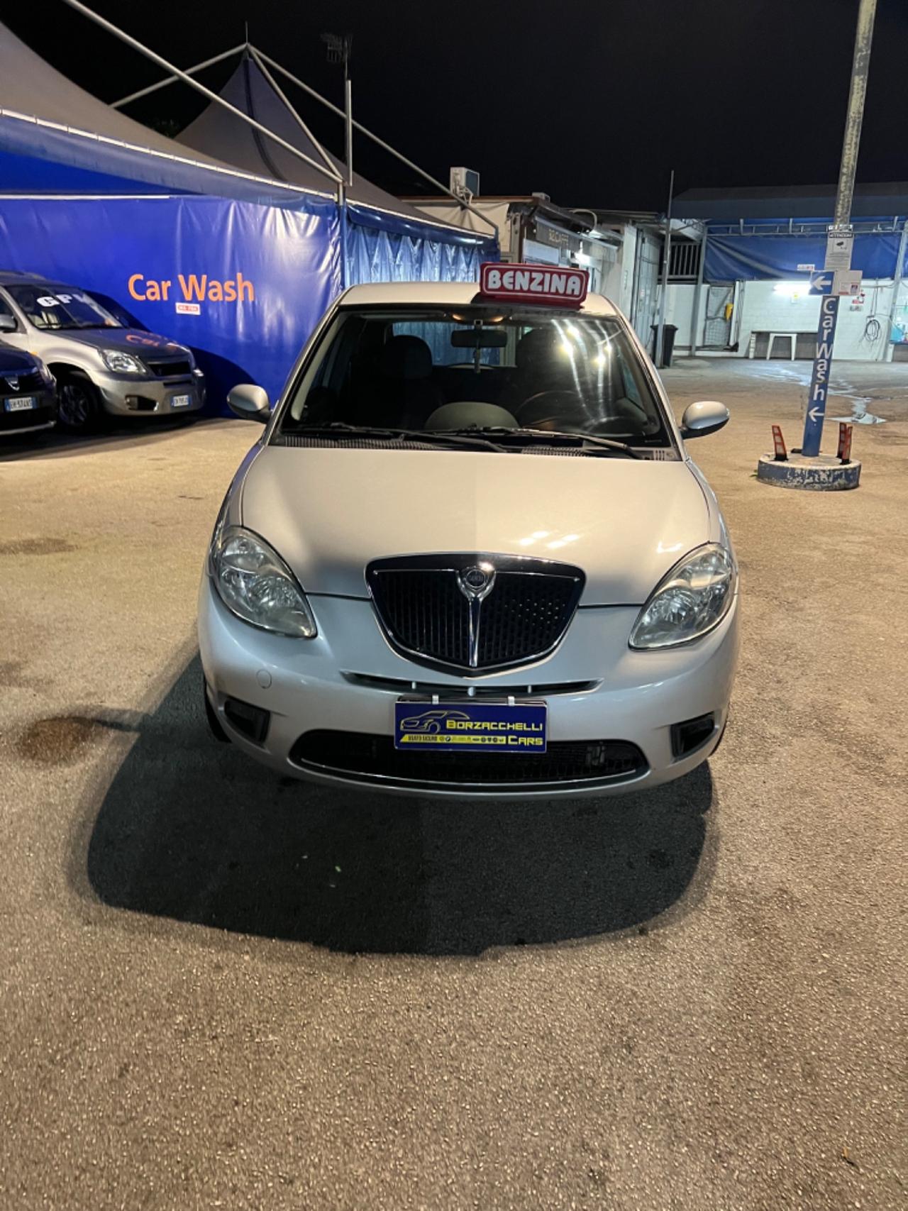 Lancia Ypsilon 1.2 Argento