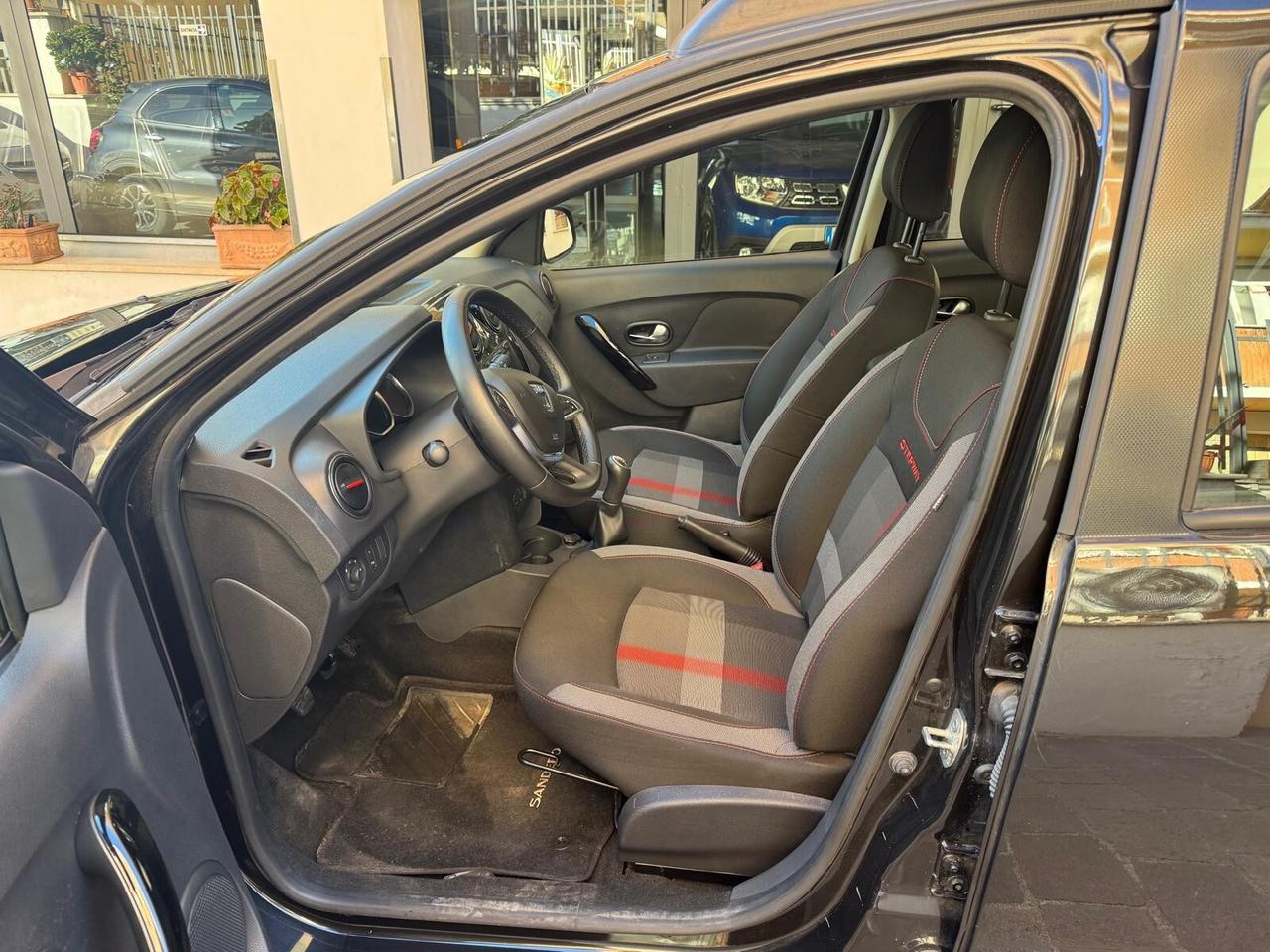 DACIA Sandero Stepway 1.5 Blue dCi 95CV Techroad