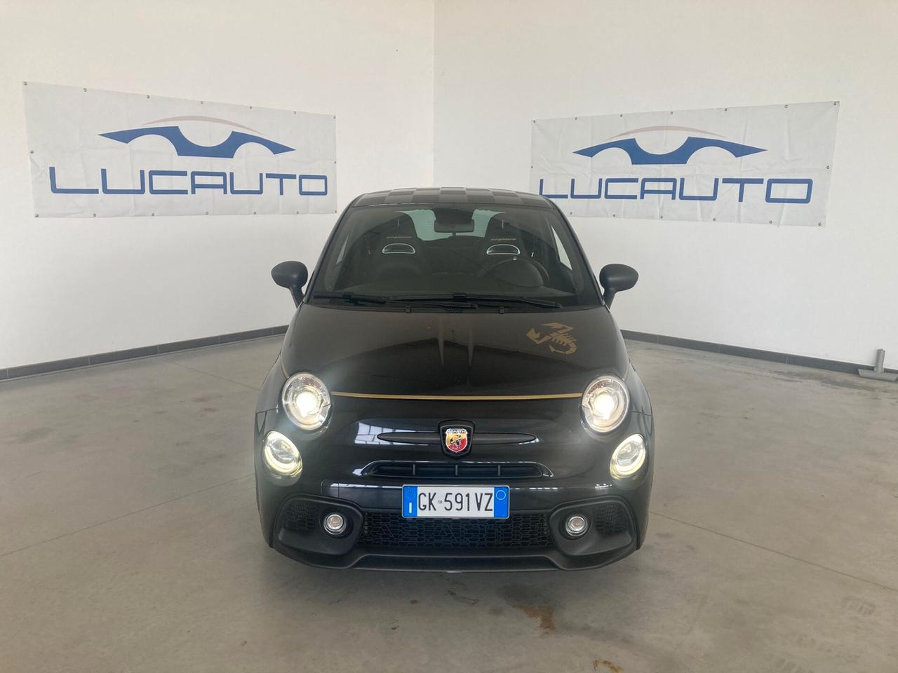 Abarth 595 1.4 Turbo T-Jet 165 CV Scorpioneoro