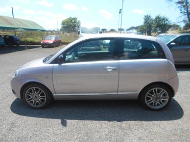 Lancia Ypsilon 1.2 69 CV Unyca